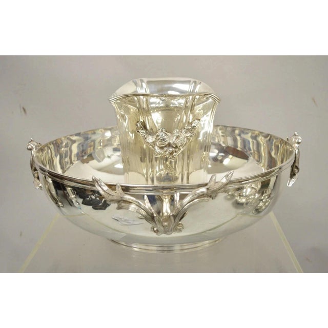 Early 20th Century English Victorian Royal Castle Silver Plated Ice Bowl & Champagne Chiller Bucket For Sale - Image 4 of 12