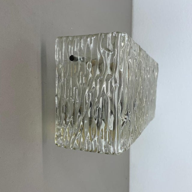 Large Vintage Hollywood Regency Ice Glass Wall Light by J.T. Kalmar, 1950s For Sale - Image 6 of 18