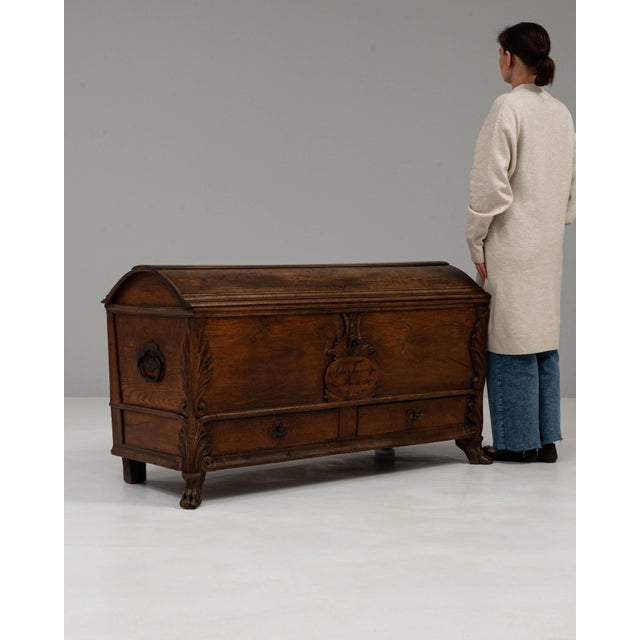 19th Century Italian Wooden Trunk In Original Patina For Sale - Image 4 of 18