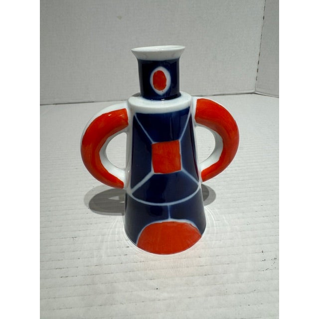 I love this modern style of porcelain. The Sargadelos Porcelain company started in Galicia, Spain in 1806, making it one...
