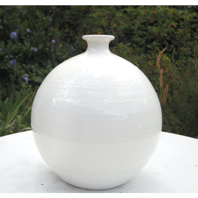 Ceramic Fine Italian Ceramiche Tadinate Cream Sgraffito Mid-Century Ball Vase For Sale - Image 7 of 15