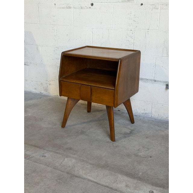 Wood Mid Century Modern in Style of Heywood Wakefield Maple Nightstand 1950s Bedside Table For Sale - Image 7 of 9
