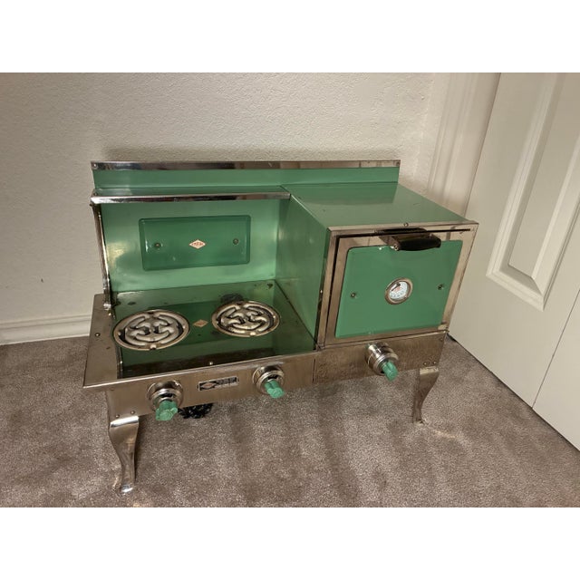 Antique Child’s Electric Range by Empire, Metal Ware For Sale - Image 4 of 12
