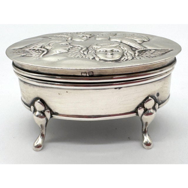 Edwardian Sterling Silver Oval Trinket Box Raphael Angel Heads, Birmingham, 1912 For Sale In West Palm - Image 6 of 18