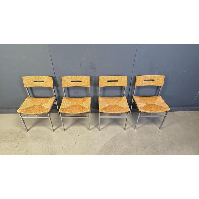 Set of 4 timeless chrome and wicker dining chairs Beautiful, timeless minimalist design Very good condition 1970s -...