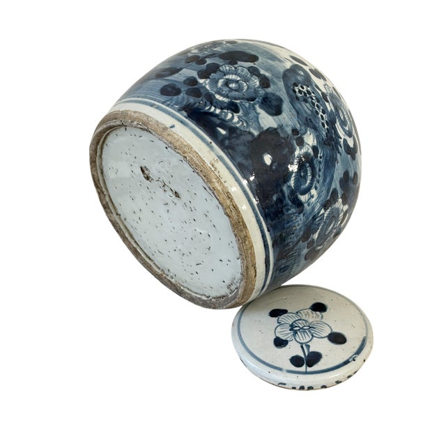 Vintage Chinoiserie Blue & White Porcelain Ginger Jar W/ Swallow Birds 9" H For Sale In New York - Image 6 of 8