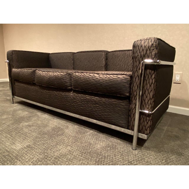 Le Corbusier- LC3 90s Sofa Sofa designed by Le Corbusier, Pierre Jeanneret, Charlotte Perriand in 1928. Manufactured by...