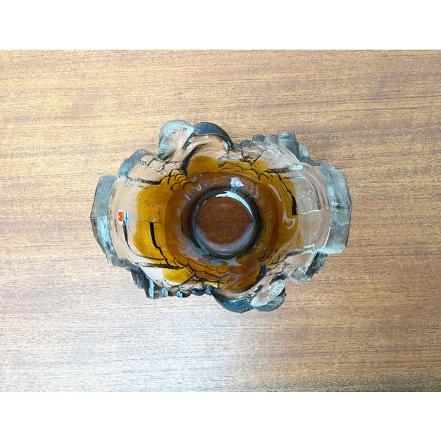 Mid-Century Modern Glass Bowl with Dove by Pertti Santalahti for Humppila, 1960s, in Very Good conditions. Designed 1960...