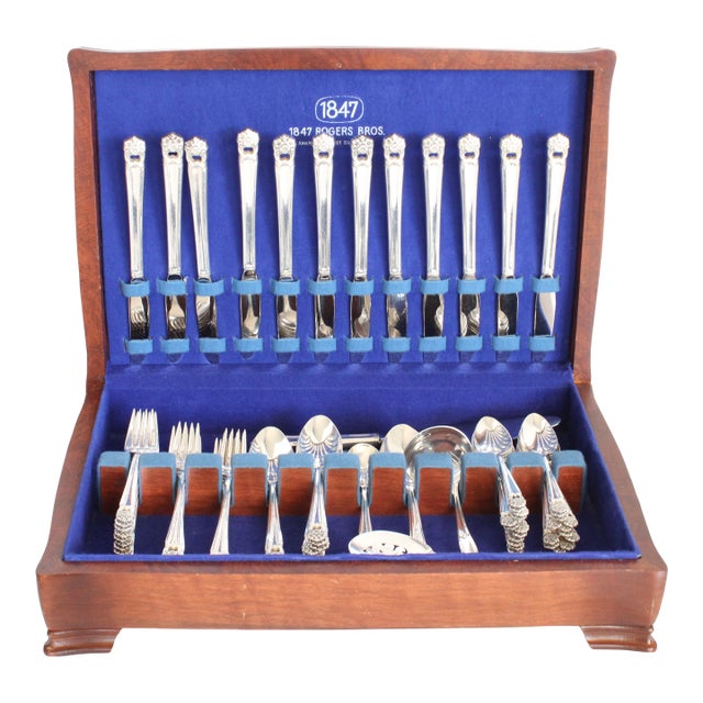 1937 William Rogers Silverplate Flatware Set 80 Pieces For Sale