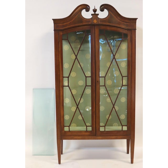 Antique English Mahogany Inlaid Display Cabinet / Vitrine, Edwardian Style For Sale - Image 4 of 10