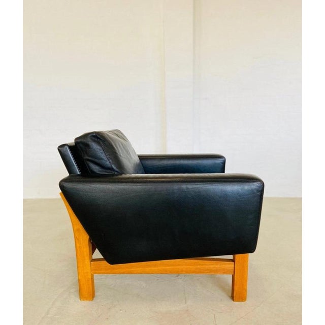 Vintage Danish Black Leather & Oak Lounge Chair by Poul M Volther for Erik Jørgensen, 1960s For Sale - Image 14 of 18