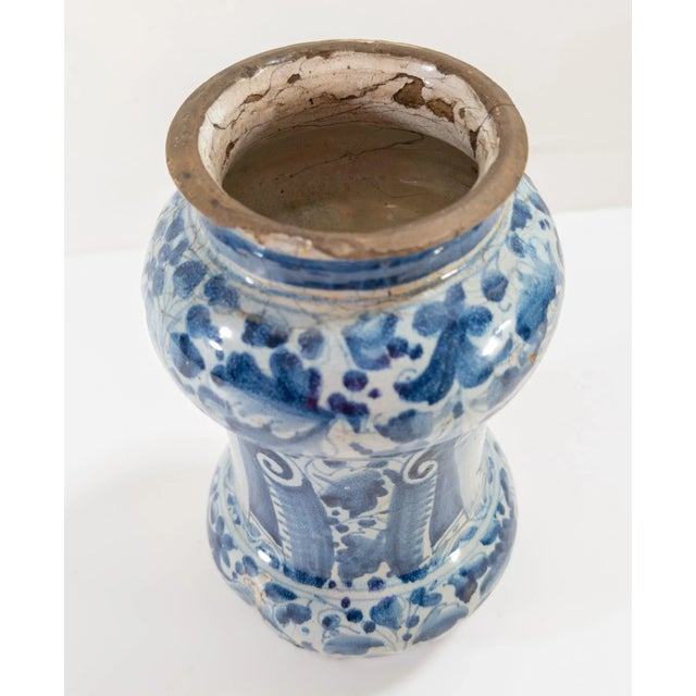 17th Century Italian Blue and White Majolica Maiolica Faience Albarello Drug Jar For Sale - Image 9 of 12