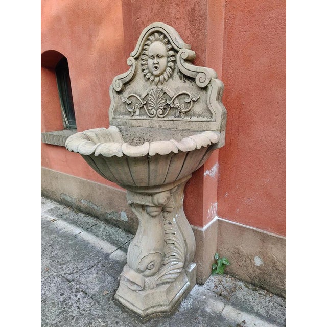 Nembro Marble Fountain, Venice, 20th Century For Sale - Image 4 of 10