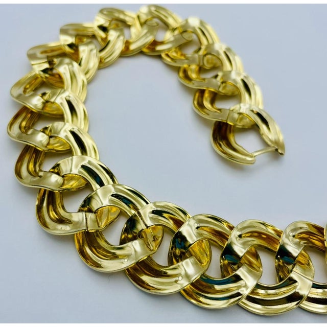 Gold Tone Oversized Cuban Link Collar Necklace C. 1980s For Sale - Image 6 of 7