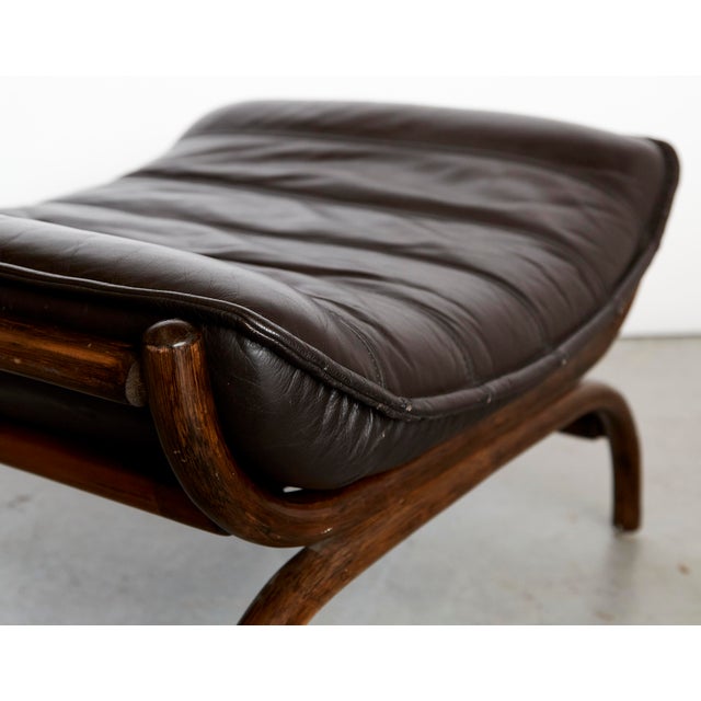Mid-Century Modern Set of Bamboo and Leather Lounge Chair and Ottoman, 1970s For Sale - Image 3 of 18