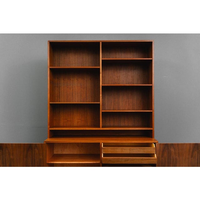 Mid-Century Bookcase in Teak and Pine For Sale - Image 15 of 18