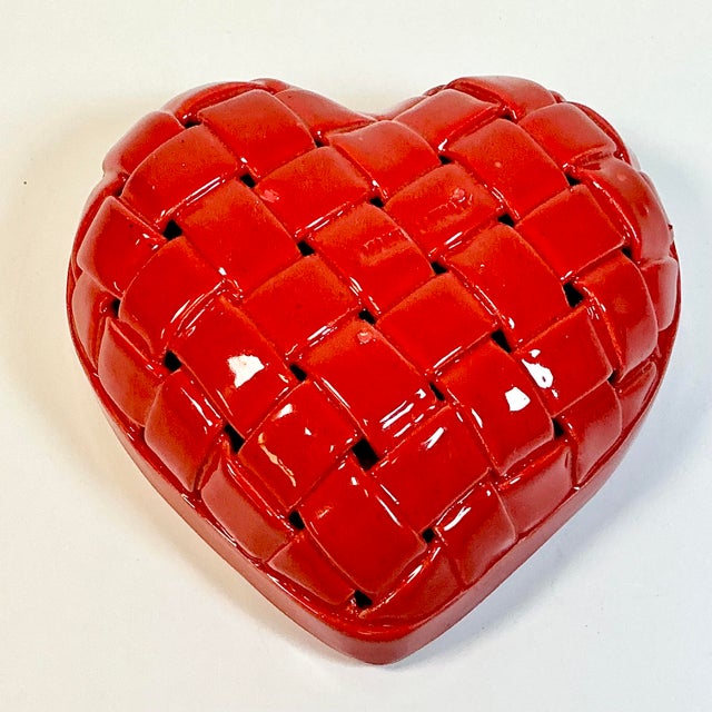 Ruby Red 1980s Vintage Italian Majolica Boho Chic Valentine Woven Pottery Heart Bowl For Sale - Image 8 of 12