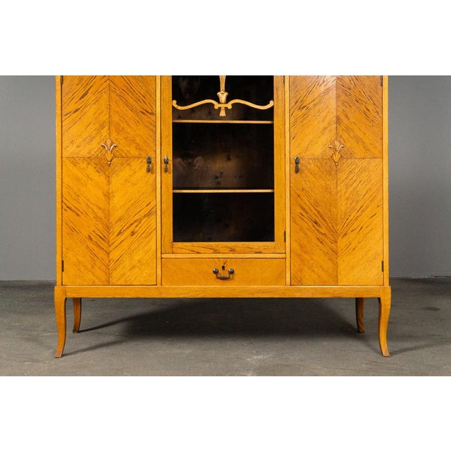 Early 20th Century Art Nouveau Bookcase For Sale - Image 10 of 18