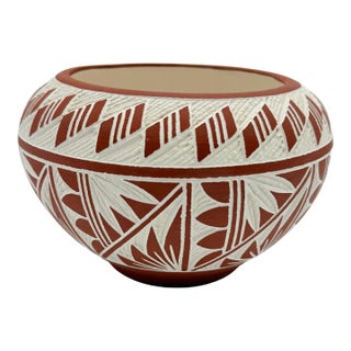 Acoma Pueblo Hand-Coiled Pottery Bowl — Signed, New Mexico, 6” Diameter For Sale