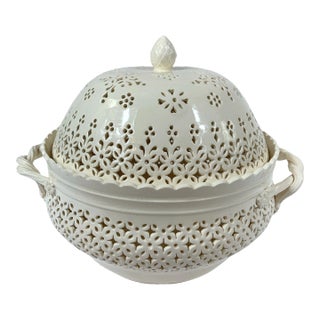 Late 19th Century Leeds Creamware Pierced Chestnut Covered Tureen For Sale