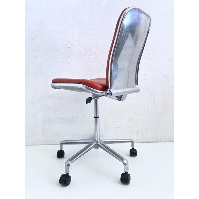 Supporto Height-Adjustable Office Chair in Leather by Frederick Scott for Hille, 1970s For Sale - Image 12 of 17