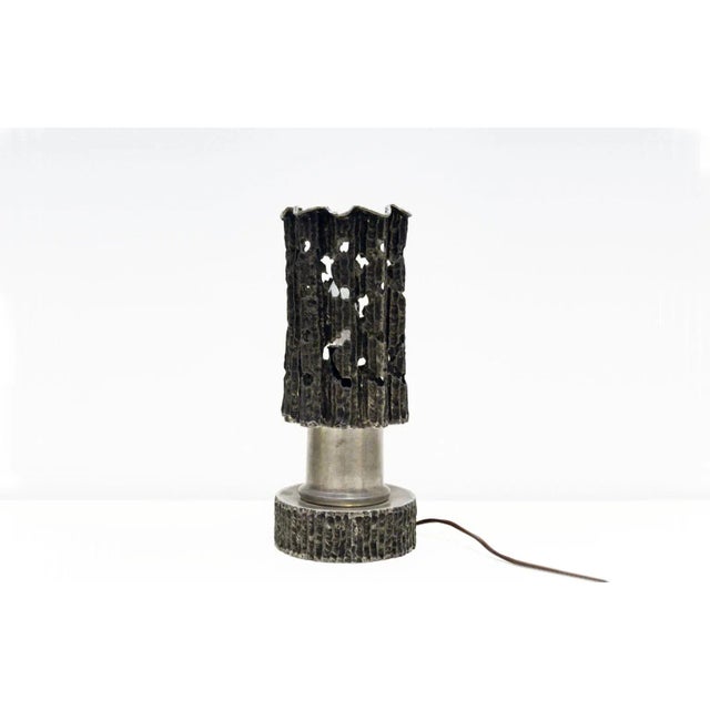 Metal Italian Handmade Sculptural Table Lamp in Pewter, 1970s For Sale - Image 7 of 7