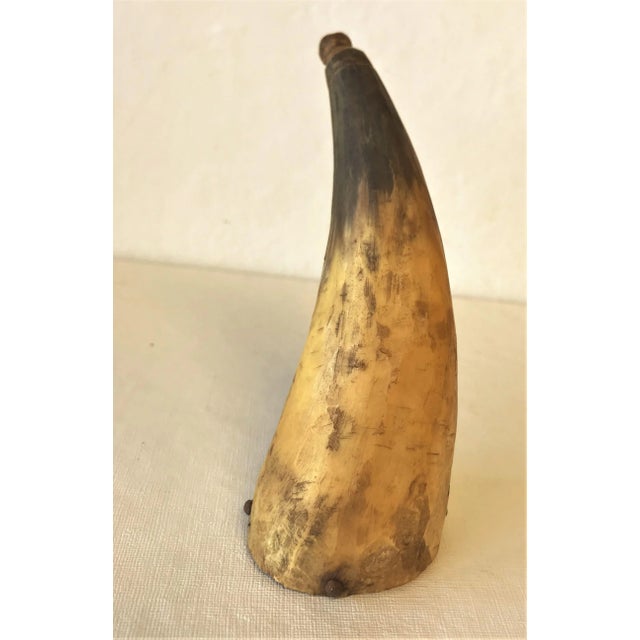 Early 19th Century Early 19th Century Gun Powder Horn With Original Carved Pin For Sale - Image 5 of 12