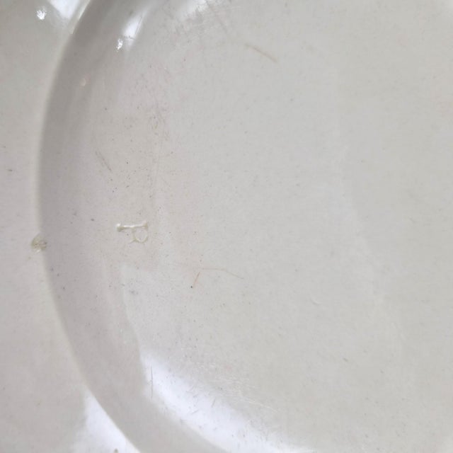 Creamware Liverpool Birds Plates from Leeds Pottery of Hunsle, 1770s, Set of 2 For Sale - Image 10 of 12