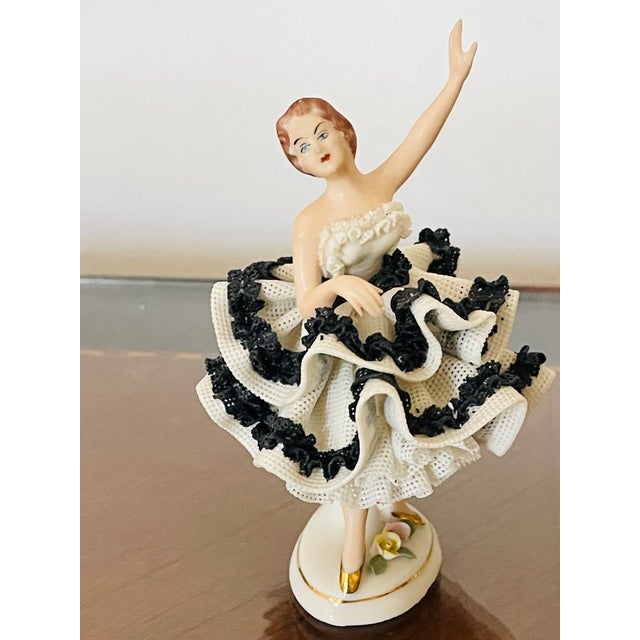 20 Th Century Capodimonte Dresden Balerinas Lace Porcelain For Sale - Image 4 of 7