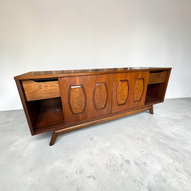 1960s Restored Younge Mid-Century Modern Walnut Credenza, Sculpted 64” Sideboard For Sale - Image 10 of 13
