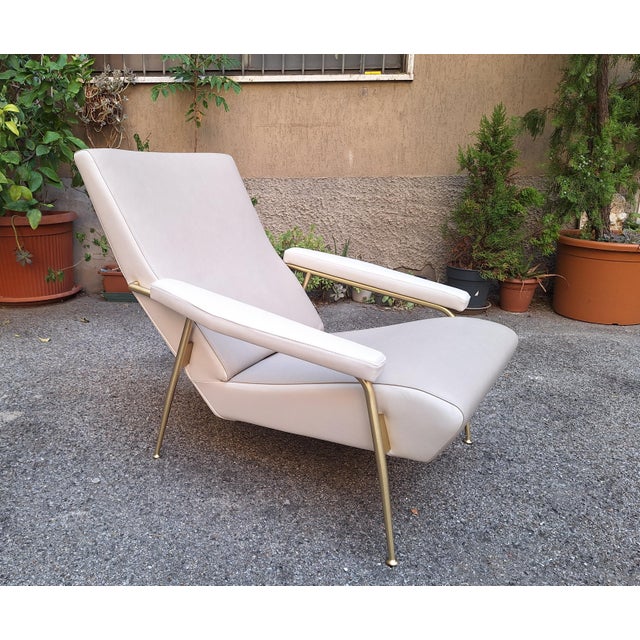 Dezza D.153.1 Armchair in Two-Tone Leather by Gio Ponti for Molteni, 1990s, in Flawless conditions. Designed 1990 to 1999...