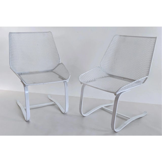 1960s 1960s Mid-Century Modern Metal Mesh Cantilever Bouncer Patio Chairs - a Pair, Attributed For Sale - Image 5 of 12