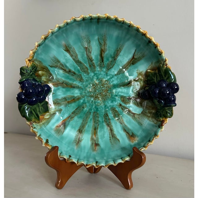 Boho Chic Antique 1950’s St Peter Graz Austrian Majolica Blue Pie Dish With Grapes For Sale - Image 3 of 7