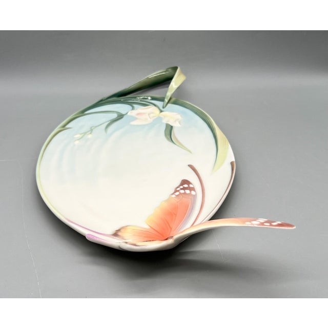 Early 21st Century Franz Papillon Porcelain Iris & Butterfly Sculptural Platter Xp1694 – Art Nouveau Botanical Serveware - Spring/ Easter For Sale - Image 5 of 12