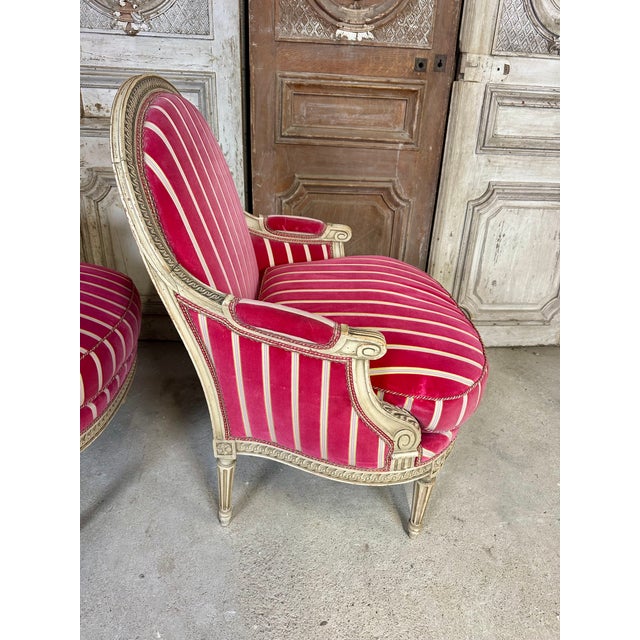 Louis XVI Lacquered Wood Bergère Armchairs, 1920s, Set of 2 For Sale - Image 11 of 14