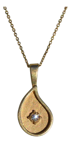 The Emberly: Ladies Vintage Tear Drop Diamond Necklace in 14K