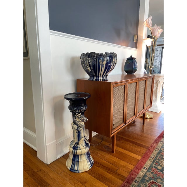 Vintage Blue and White Majolica Urn on Dragon Stand For Sale In New York - Image 6 of 8