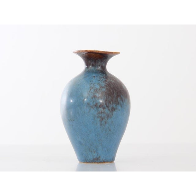 AUH Brown & Blue Matte Hare's Fur Glaze Vase by Gunnar Nylund for Rörstrand, 1960s For Sale - Image 10 of 10
