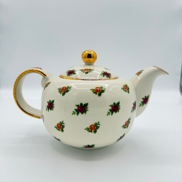 Metal Royal Albert “Old Country Roses” Classic II Teapot, 1998 For Sale - Image 7 of 7