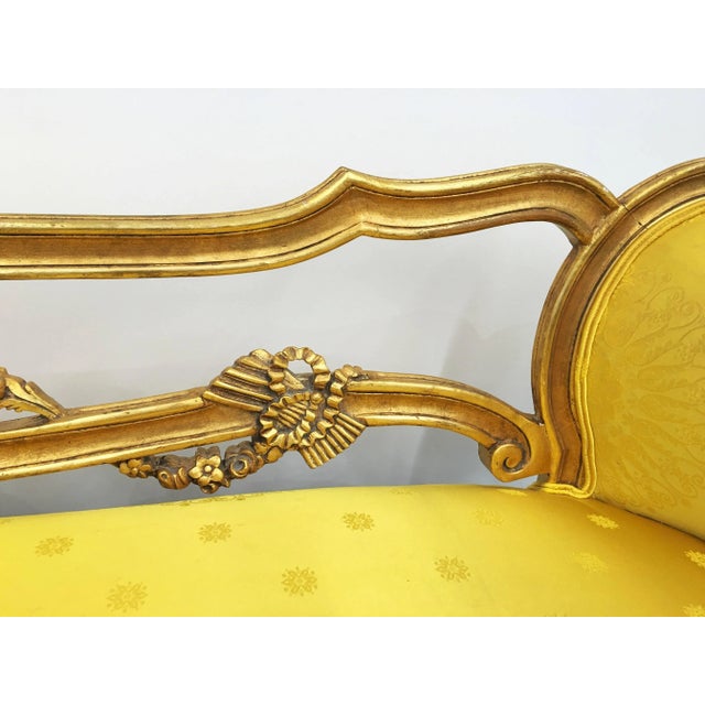 Wood 19th Century French Rococo Louis XV Giltwood Settee For Sale - Image 7 of 11