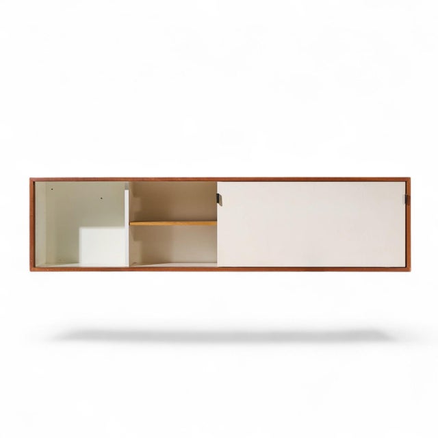 Brown Florence Knoll 123 W-1 Mid Century Walnut Wall Mount Credenza For Sale - Image 8 of 10