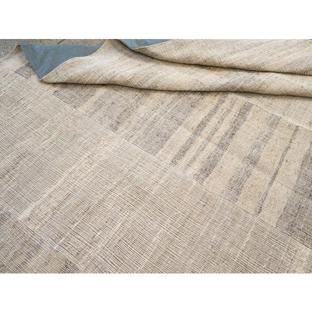 Galerie Shabab Collection Mid-20th Century Handmade Turkish Flatweave Kilim Room Size Carpet For Sale - Image 10 of 10