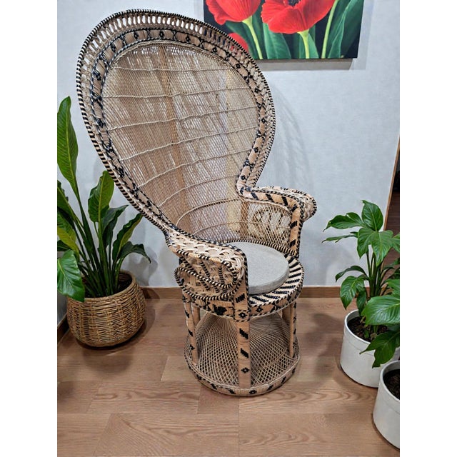 1970s Set of Large Mid-Century Wicker Rattan Peacock Chair and Ottoman, 1970s For Sale - Image 5 of 18