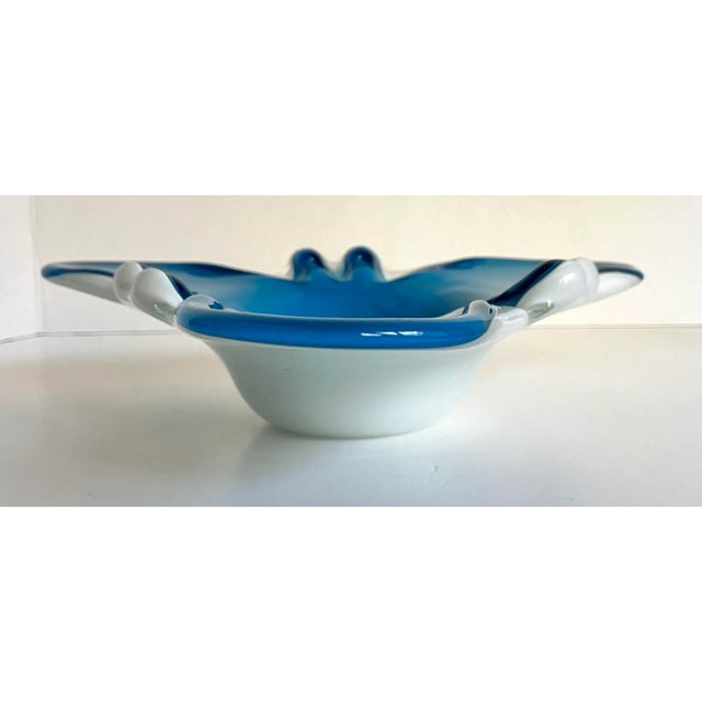 Vintage Blue and White Murano Art Glass Bowl For Sale In Los Angeles - Image 6 of 11