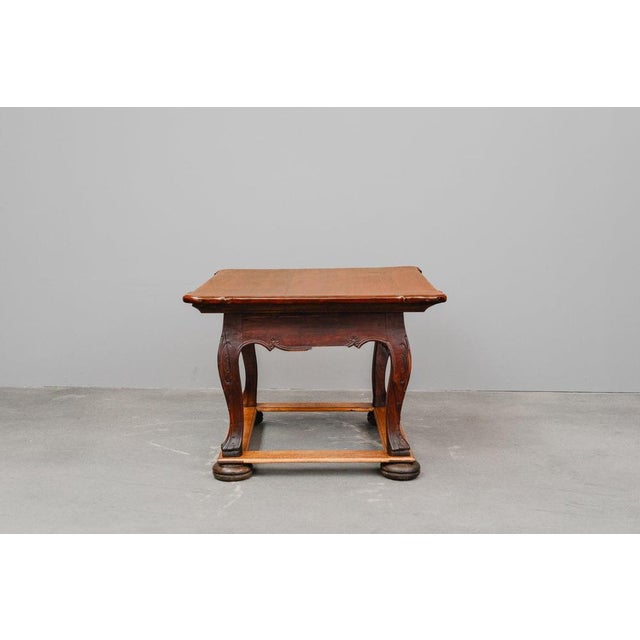 Wood Large Baroque Table in Walnut, 1700s For Sale - Image 7 of 18
