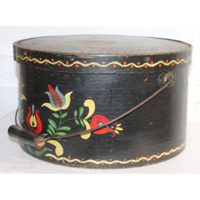 1940s 19Thc Paint Decorated Pa. Dutch Pantry Box For Sale - Image 5 of 7