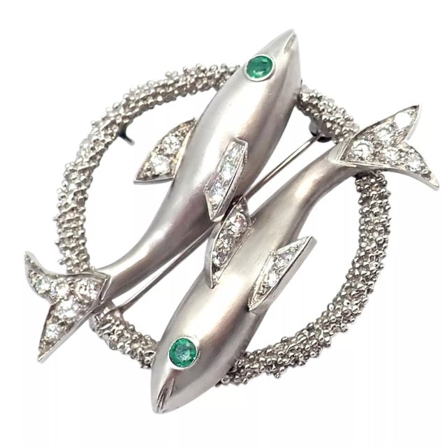 Platinum Late 20th Century Cartier White Gold Platinum Diamond Emerald Zodiac Pisces Fish Brooch Pin/Pendant For Sale - Image 8 of 12