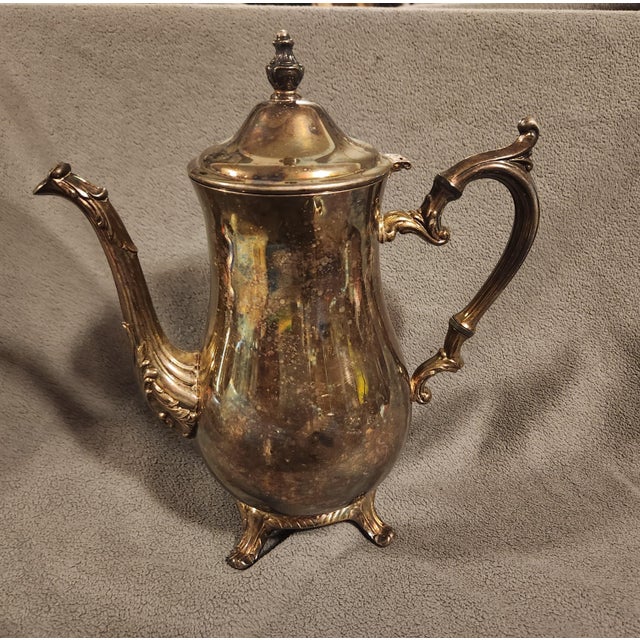 Silver Vintage Wm Rogers & Son 800 Countess Silverplate Coffee Pot - Footed Ornate Victorian Tea Server Retro Barware Mid Century Is Co 10" For Sale - Image 8 of 8