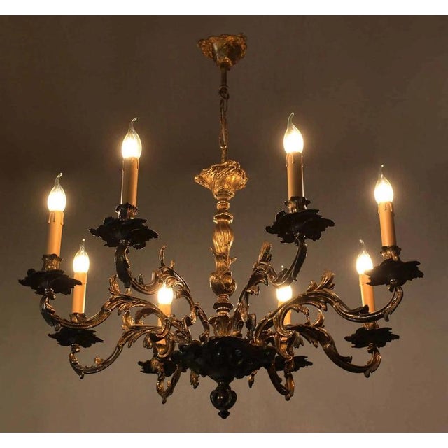 20th Century Rococo Chandelier in Gilded Bronze For Sale - Image 4 of 5