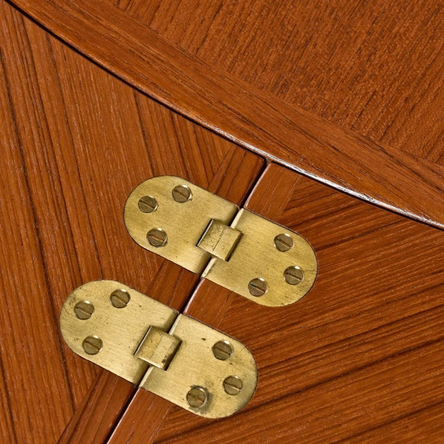 Brown Refinished Expanding Oval Danish Modern Teak Flip-Flap Dining Table by Dyrlund For Sale - Image 8 of 15